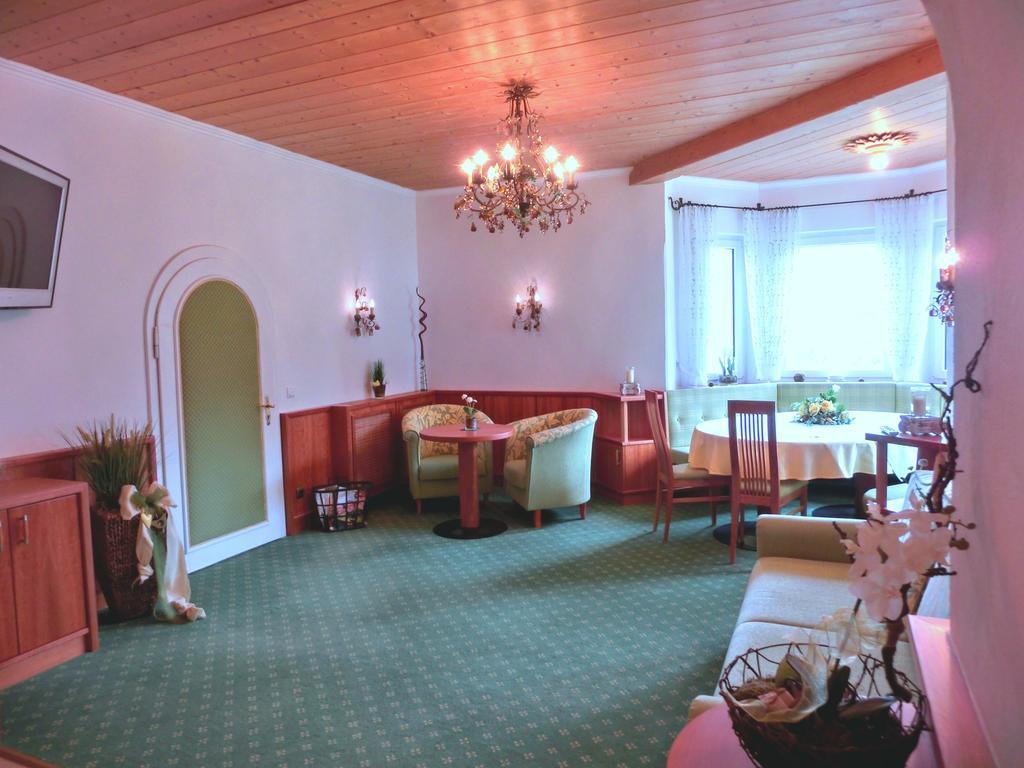 Hotel Hotel-garni Drachenburg 3*
